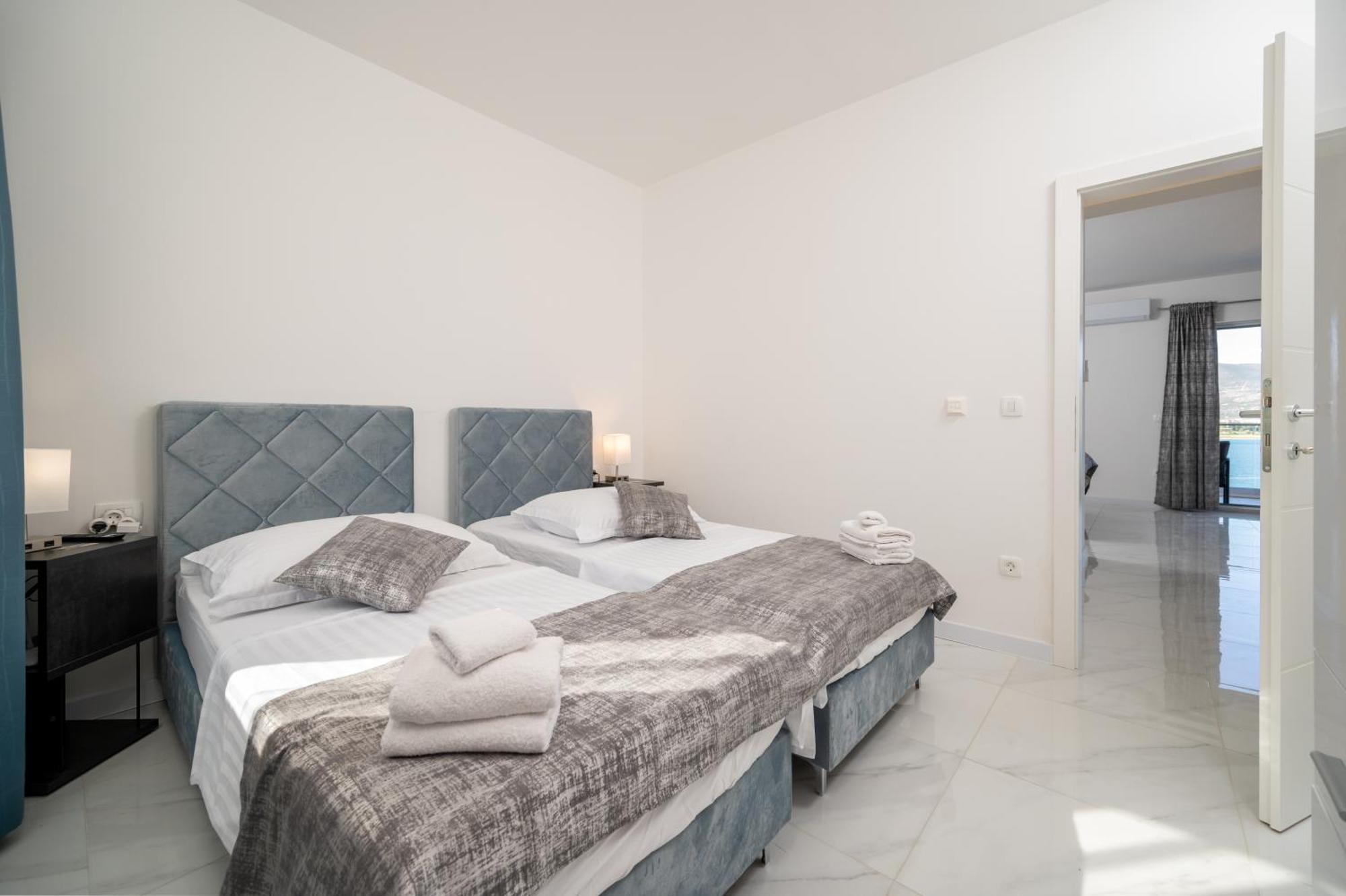Apartments Filipo Trogir Ngoại thất bức ảnh